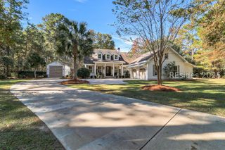 27 Rose Dhu Creek Plantation Dr, Bluffton, SC 29910