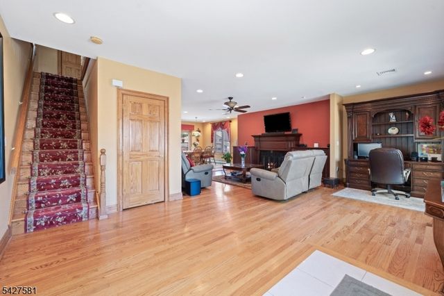 431 Locust Ave, Garwood Boro, NJ 07027