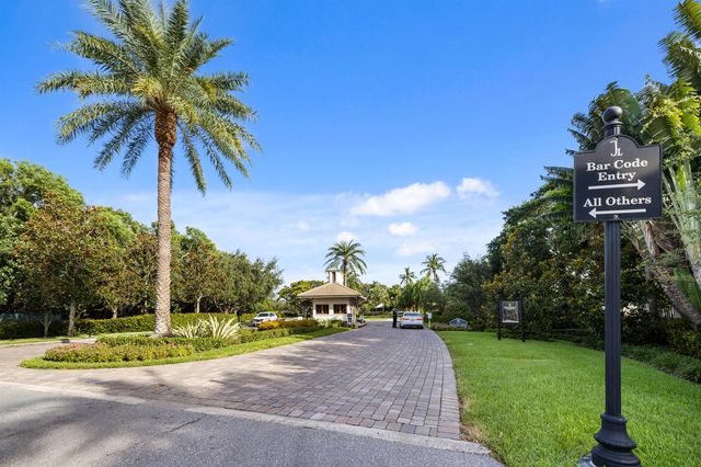 16613 Hidden Cove Drive, Jupiter, FL 33477
