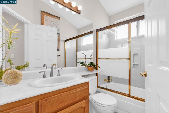 5473 Rainflower Dr, Livermore, CA 94551