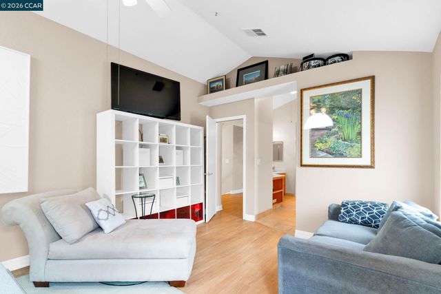 5473 Rainflower Dr, Livermore, CA 94551