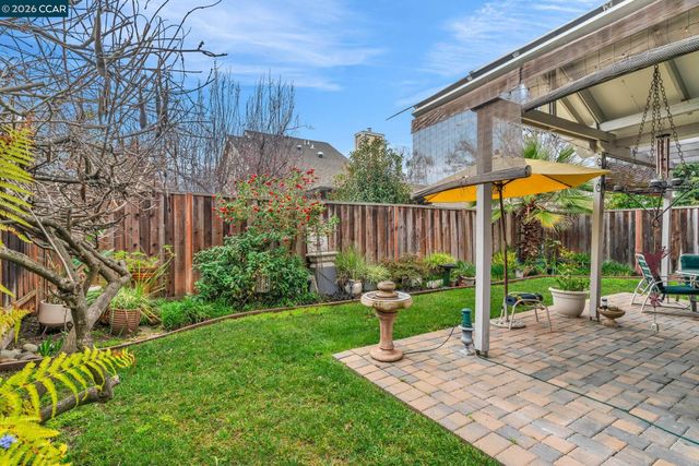 5473 Rainflower Dr, Livermore, CA 94551