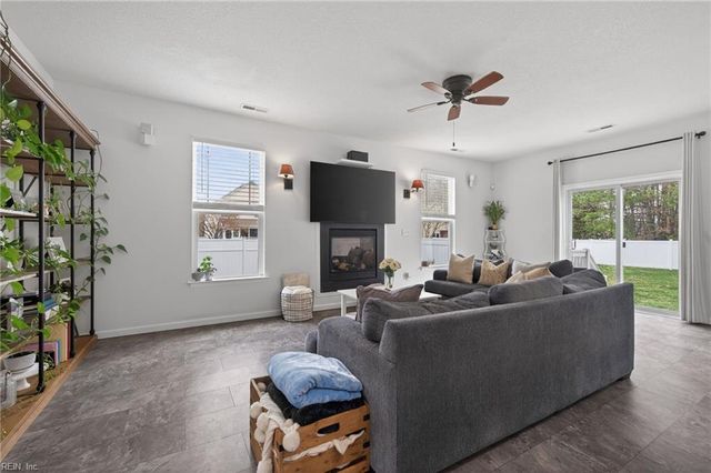 6123 Roland Smith DR, Gloucester, VA 23061