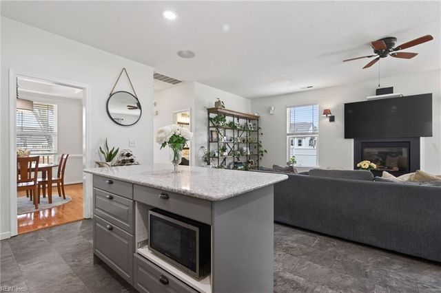 6123 Roland Smith DR, Gloucester, VA 23061