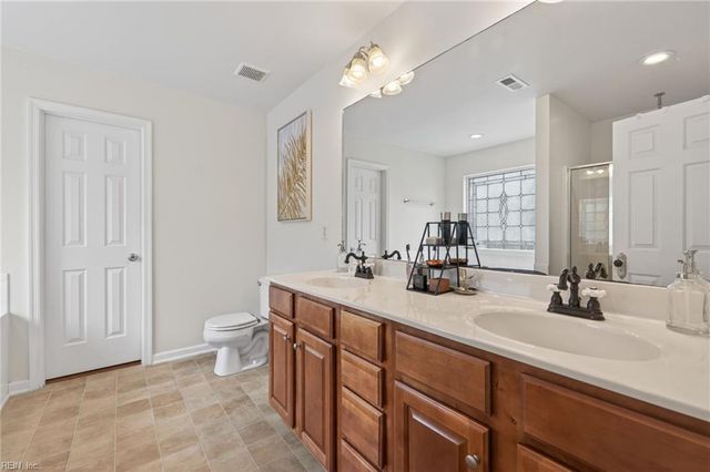 6123 Roland Smith DR, Gloucester, VA 23061