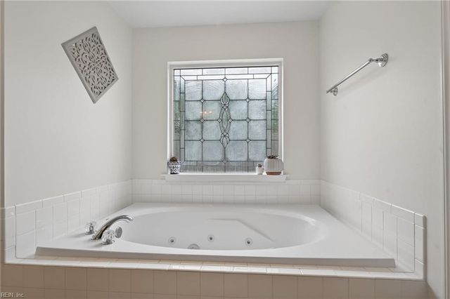 6123 Roland Smith DR, Gloucester, VA 23061