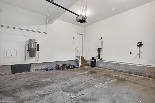 6123 Roland Smith DR, Gloucester, VA 23061