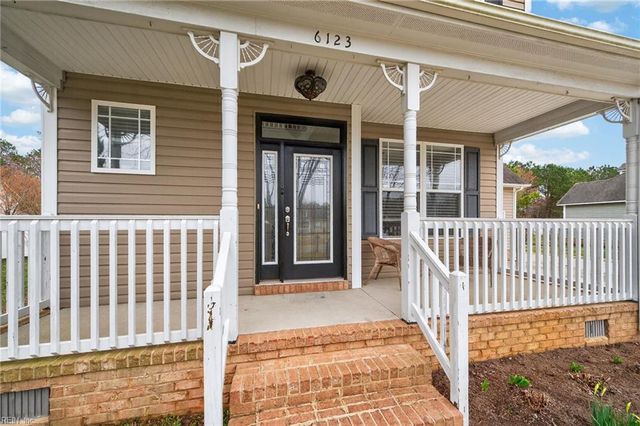 6123 Roland Smith DR, Gloucester, VA 23061