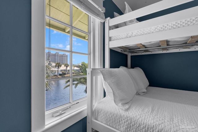 8654 Greenwich Ct, Gulf Shores, AL 36542