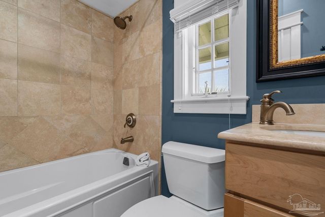 8654 Greenwich Ct, Gulf Shores, AL 36542