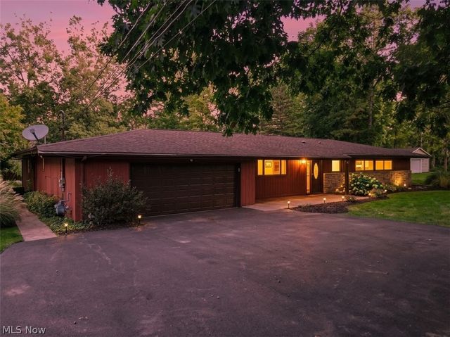 12940 W Linden Lane, Parma, OH 44130