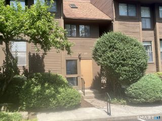 900 Mix Avenue 4, Hamden, CT 06514