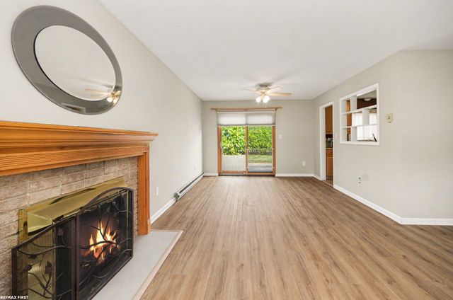 3902 Springer Avenue, Royal Oak, MI 48073