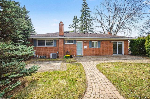 3902 Springer Avenue, Royal Oak, MI 48073