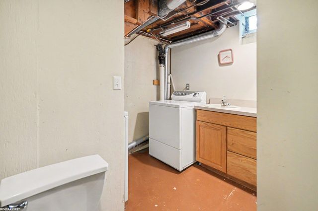 3902 Springer Avenue, Royal Oak, MI 48073