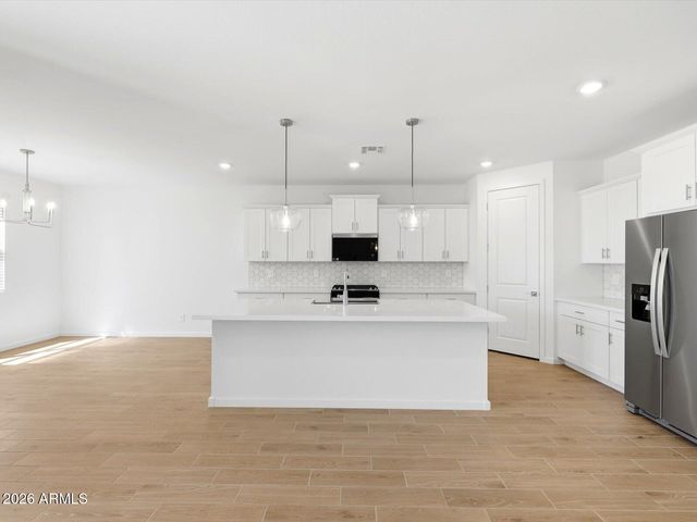 10919 W JONES Avenue, Tolleson, AZ 85353