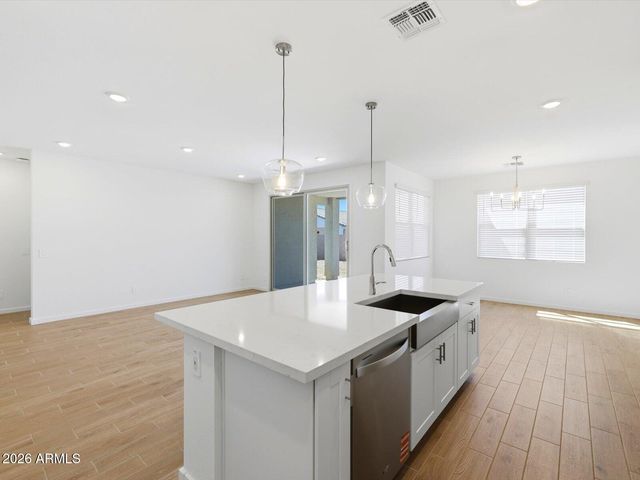 10919 W JONES Avenue, Tolleson, AZ 85353