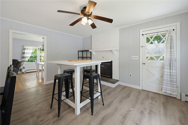 34 Foxhill Avenue, Bristol, RI 02809