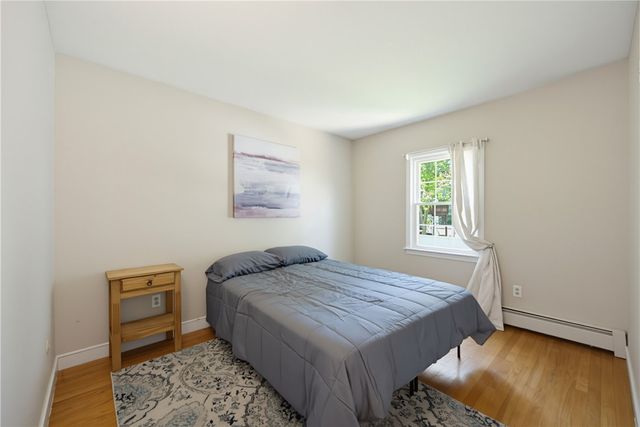 34 Foxhill Avenue, Bristol, RI 02809