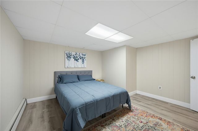 34 Foxhill Avenue, Bristol, RI 02809