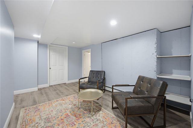 34 Foxhill Avenue, Bristol, RI 02809