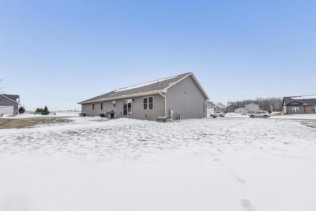 444 SUNNY VISTA COURT, Seymour, WI 54165