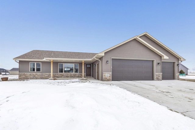 444 SUNNY VISTA COURT, Seymour, WI 54165