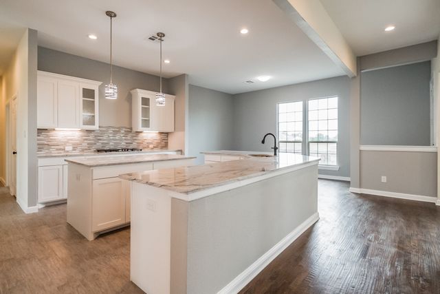 4220 Waterstone Estates Drive, Mckinney, TX 75071