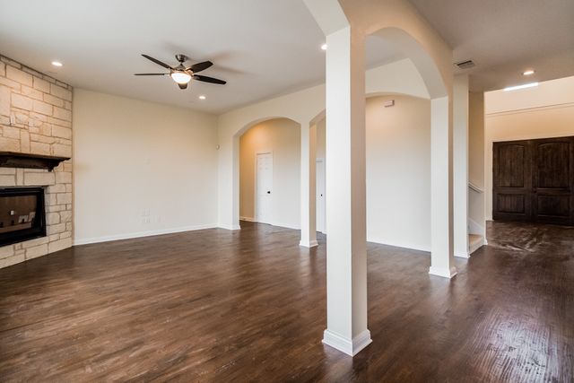 4220 Waterstone Estates Drive, Mckinney, TX 75071