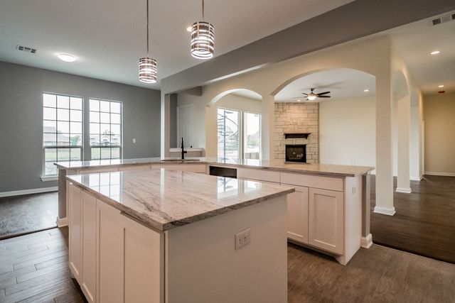 4220 Waterstone Estates Drive, Mckinney, TX 75071