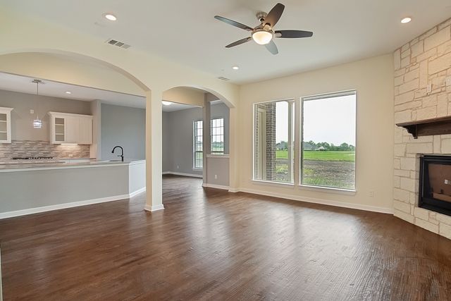 4220 Waterstone Estates Drive, Mckinney, TX 75071