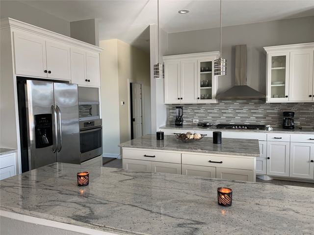 4220 Waterstone Estates Drive, Mckinney, TX 75071