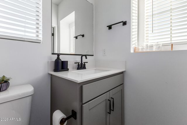 7512 W DARROW Street, Laveen, AZ 85339