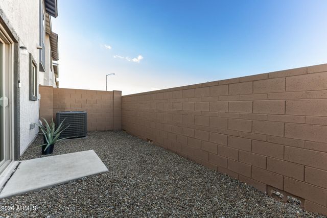 7512 W DARROW Street, Laveen, AZ 85339