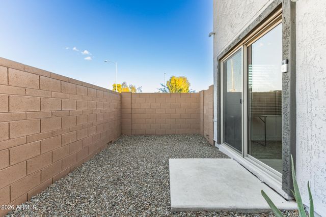 7512 W DARROW Street, Laveen, AZ 85339