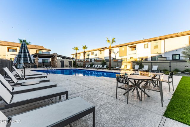 7512 W DARROW Street, Laveen, AZ 85339