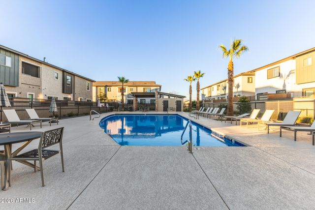 7512 W DARROW Street, Laveen, AZ 85339