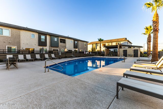 7512 W DARROW Street, Laveen, AZ 85339