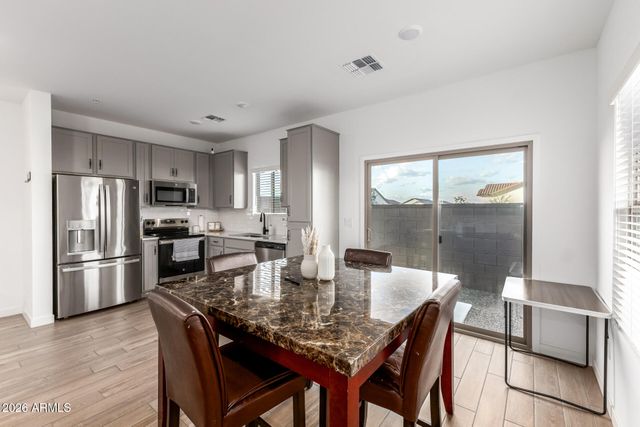 7512 W DARROW Street, Laveen, AZ 85339