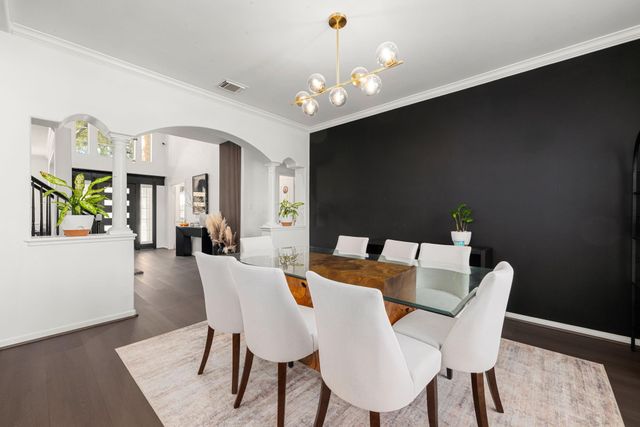 14910 Lake Woodbridge Court, Sugar Land, TX 77498