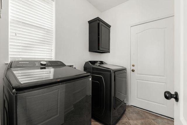 14910 Lake Woodbridge Court, Sugar Land, TX 77498