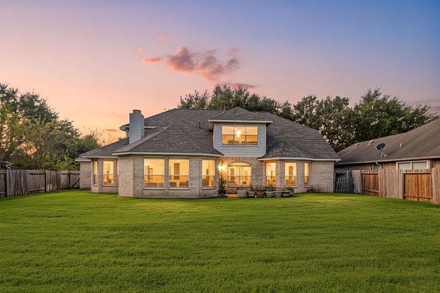 14910 Lake Woodbridge Court, Sugar Land, TX 77498