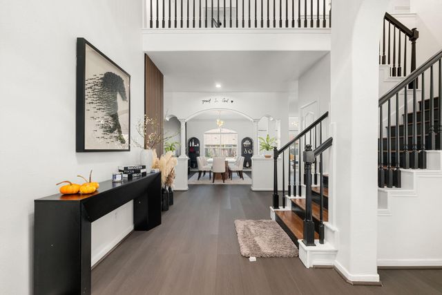 14910 Lake Woodbridge Court, Sugar Land, TX 77498