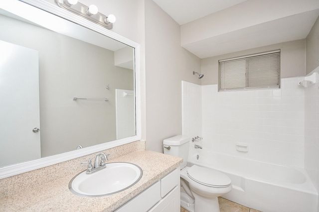 422 Skywood Drive, Houston, TX 77090