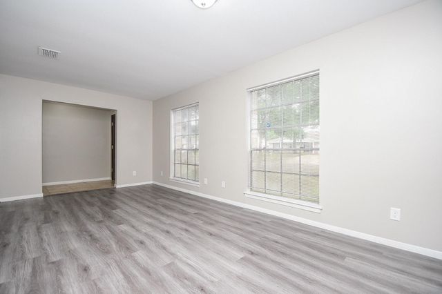 422 Skywood Drive, Houston, TX 77090