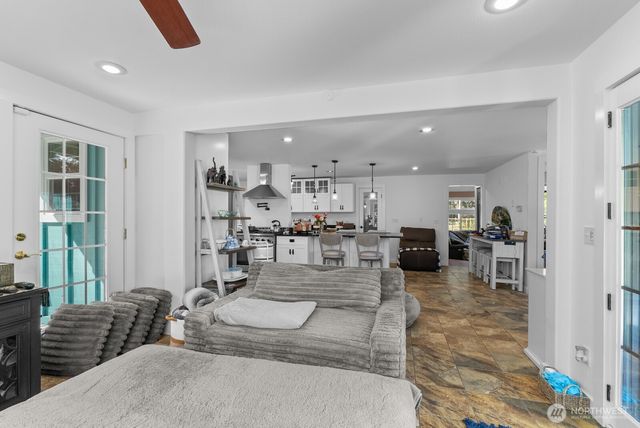 751 Hazzle Court, Coupeville, WA 98239