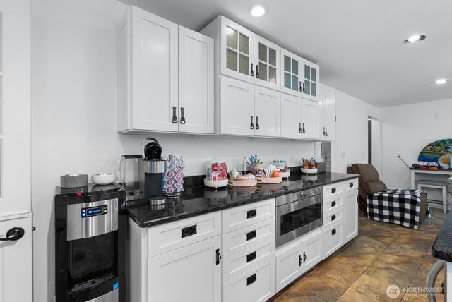 751 Hazzle Court, Coupeville, WA 98239