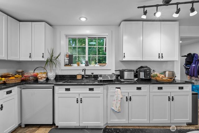 751 Hazzle Court, Coupeville, WA 98239