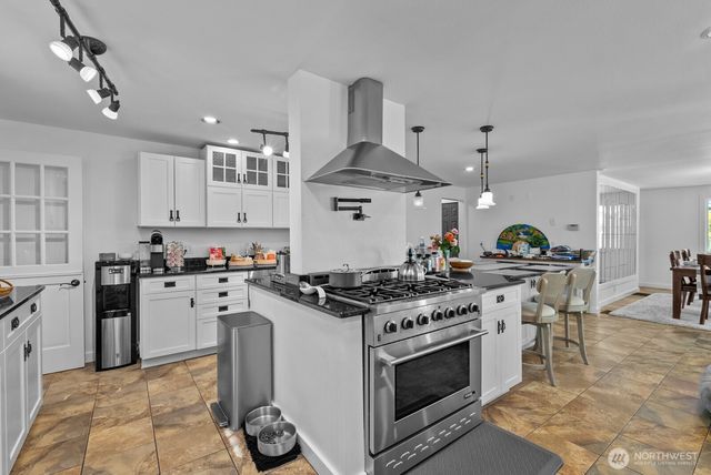 751 Hazzle Court, Coupeville, WA 98239