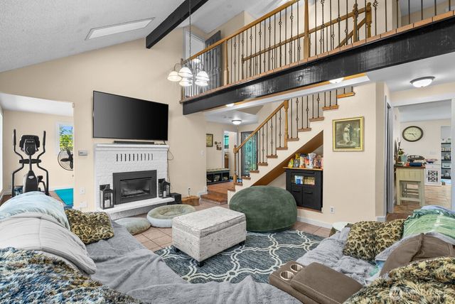 751 Hazzle Court, Coupeville, WA 98239